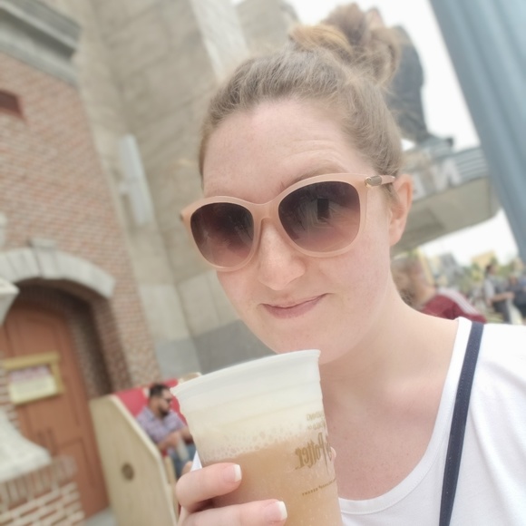 Meet your Posh Ambassador, Emily - Picture 2 of 5